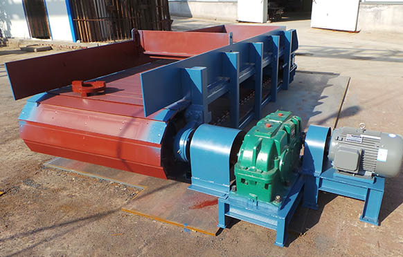 板鏈?zhǔn)捷斔蜋C